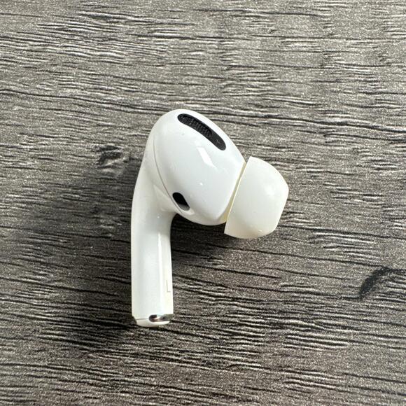 Apple AirPods Pro A2083 Right Earbud Only - OEM Apple Original Tested & Working - Picture 1 of 5